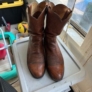 Justin Boots Men's Classic Brown Western Boots